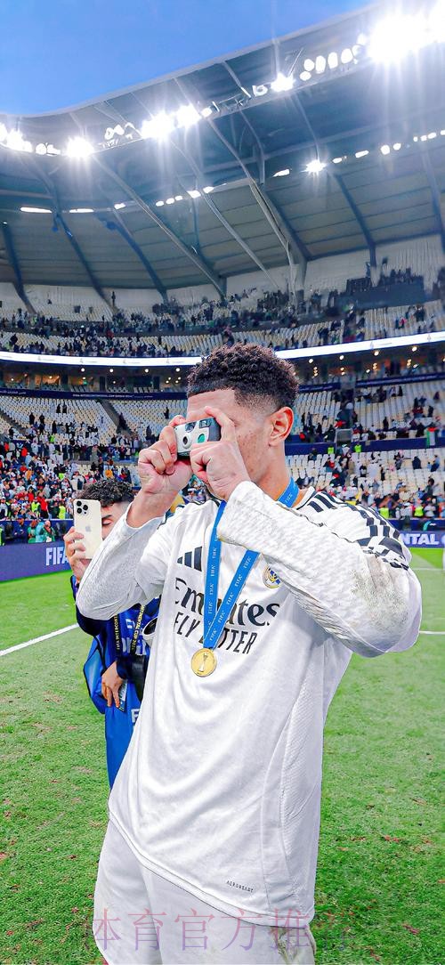 温格谈贝林厄姆:皇马会尝试引进他 皇马喜欢买球星